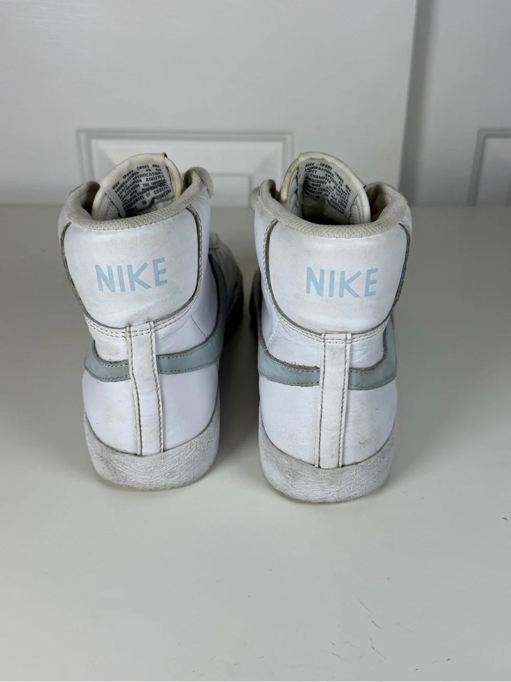 Nike Blazer Mid 77 White With Light Blue Swoosh Youth Size 7 EU 40